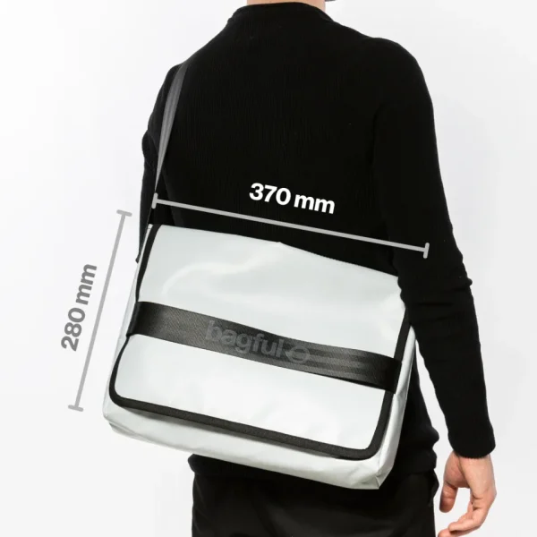 Lightning-Bagful Outlet